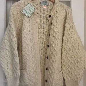 New With Tag Women's Cladyknit Aran Irish Wool Cardigan Sweater ~ Size Small